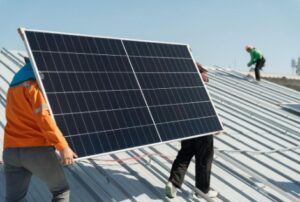 Best Solar Panels for High Temperature in Dubai
